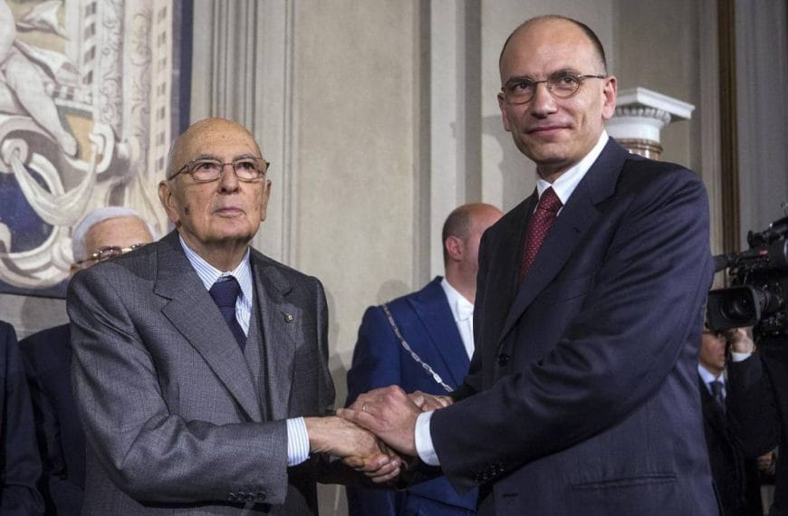 Letta e Napolitano sfiducia