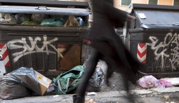 Emergenza rifiuti a Roma