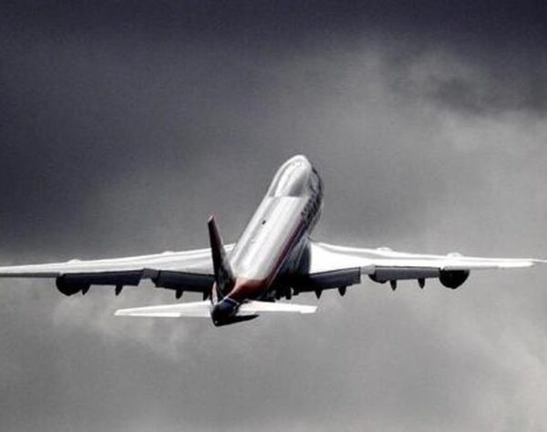 La leggenda dell'equipaggio fantasma del volo 401