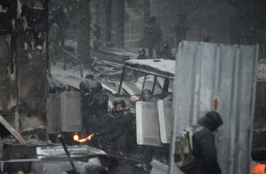 Donetsk: esercito di Kiev fa caporetto