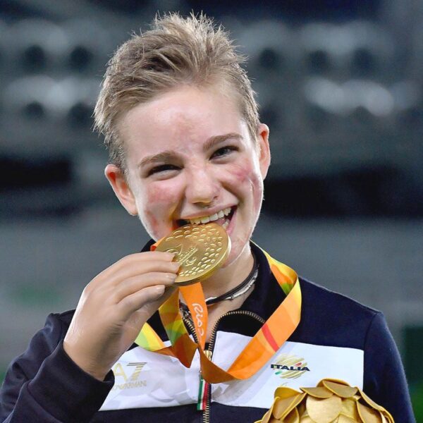Mondiali paralimpici di scherma: l’azzurra Bebe Vio è medaglia d’oro