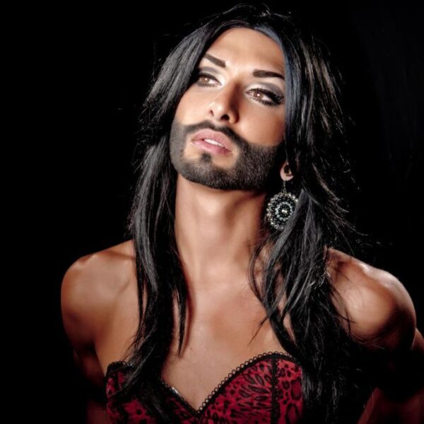 In volo come una Fenice: Conchita Wurst
