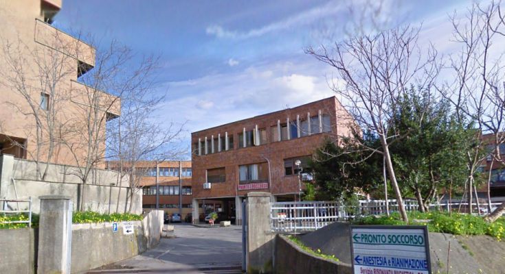 Ospedale di Cetraro: chiuso a ferragosto per le urgenze il reparto di Ostetricia e Ginecologia