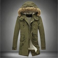 Tendenze inverno: Parka verde militare