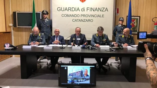 'Ndrangheta: 24 arresti in Calabria