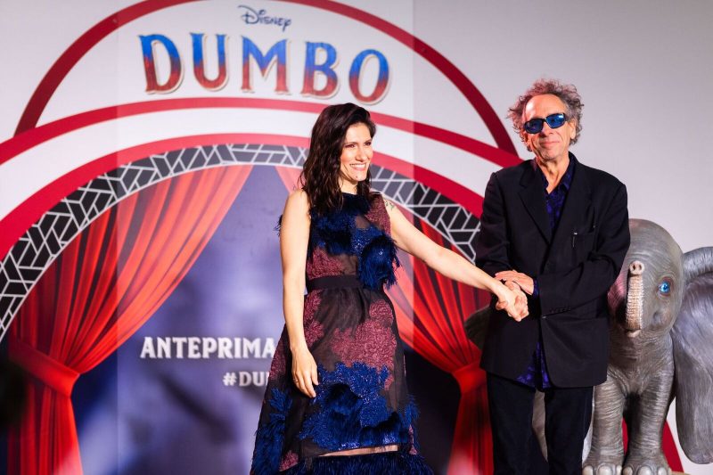 Tim Burton insieme a Elisa all'anteprima italiana di DUMBO