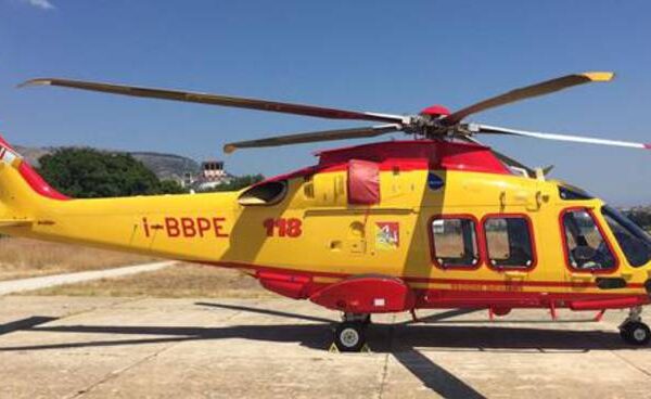 Ragusa: un suv travolge due cuginetti davanti casa