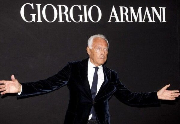 TANTI AUGURI AL RE DELLA MODA ITALIANA: ARMANI COMPIE 80 ANNI DI STILE