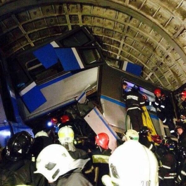 Mosca: incidente nella metro 38 morti e oltre 170 feriti tra cui 3 in pericolo di morte