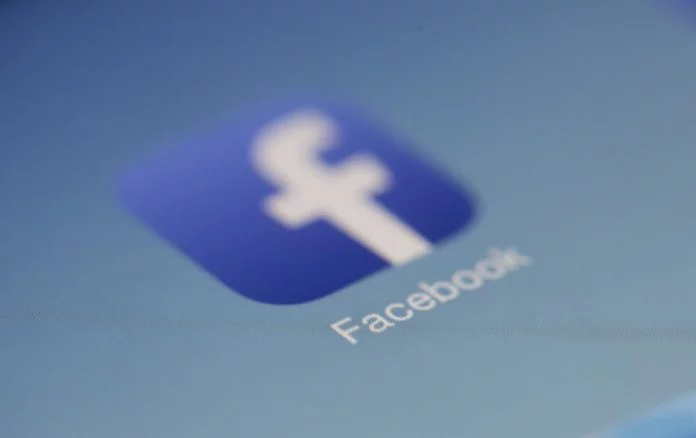 Facebook: Aumentano le truffe sulla moneta virtuale Libra