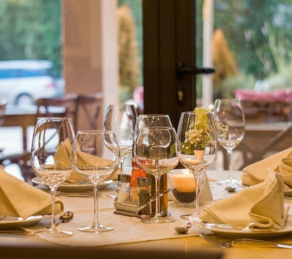 Home restaurant:  la ristorazione in casa ma occhio alle norme.