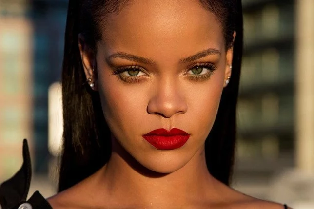 Rihanna ritorna in musica nel 2019