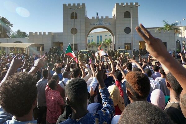 Sudan: Mariam una ragazza cristiana condannata a morte perchè non vuole diventare musulmana