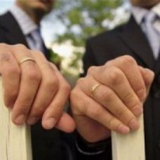 Consiglio di Stato: registri nozze gay illegittimi. Bufera su un giudice