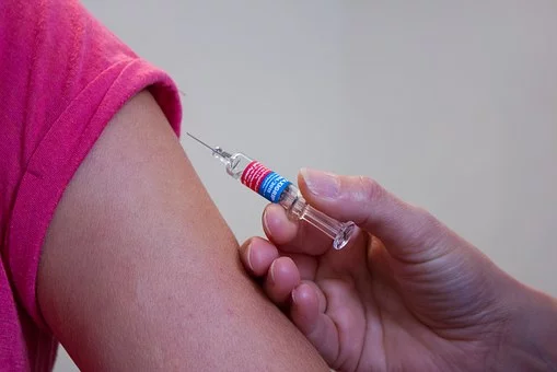 Vaccini: obbligatori per andare a scuola
