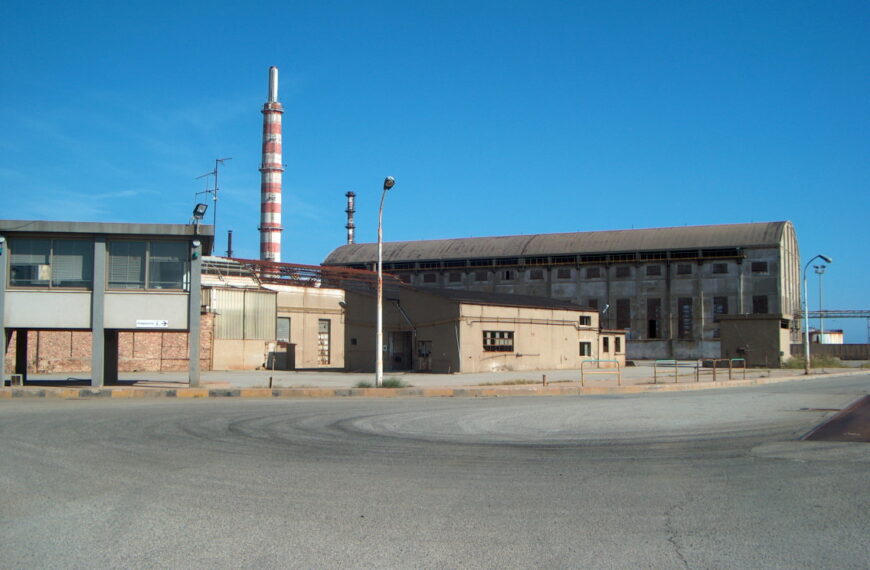 #Crotonecimettelafaccia: Una pagina per dire basta alle morti per tumore