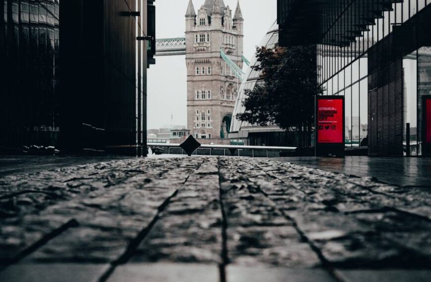 Londra verso nuovo lockdown, multe fino a 10mila&hellip;