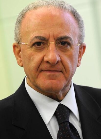 De Luca contro il Governo: “Da gialla a rossa in 72 ore? Governo dia spiegazioni”