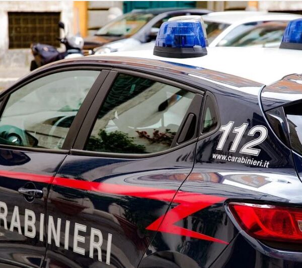 auto carabinieri