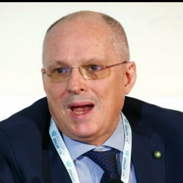 Ricciardi: “Pressione sugli ospedali è terribile”