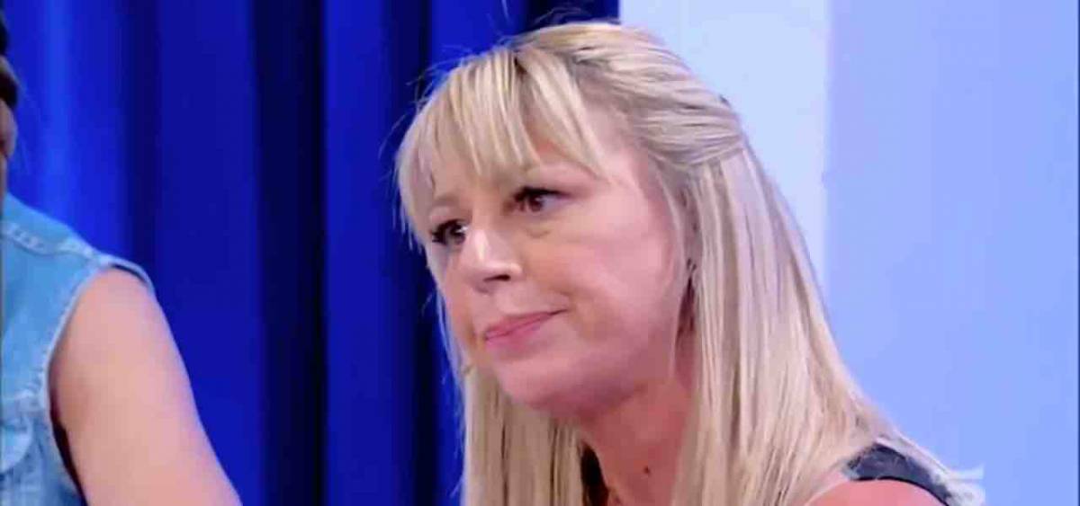 Caos a Uomini e Donne, Aurora confessa 