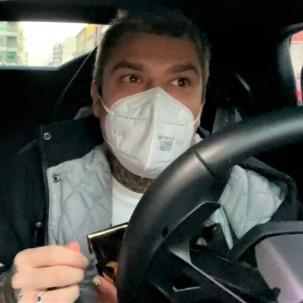 Fedez replica alla polemica sulla sua donazione: “La&hellip;