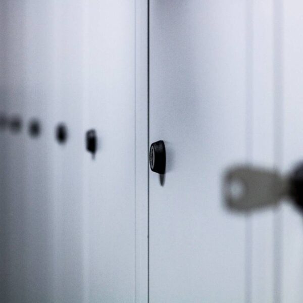 Forlì, azienda separa spogliatoi italiani dagli stranieri