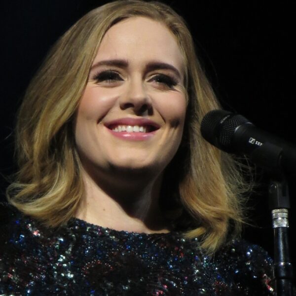 Morto il padre della cantante Adele per una&hellip;