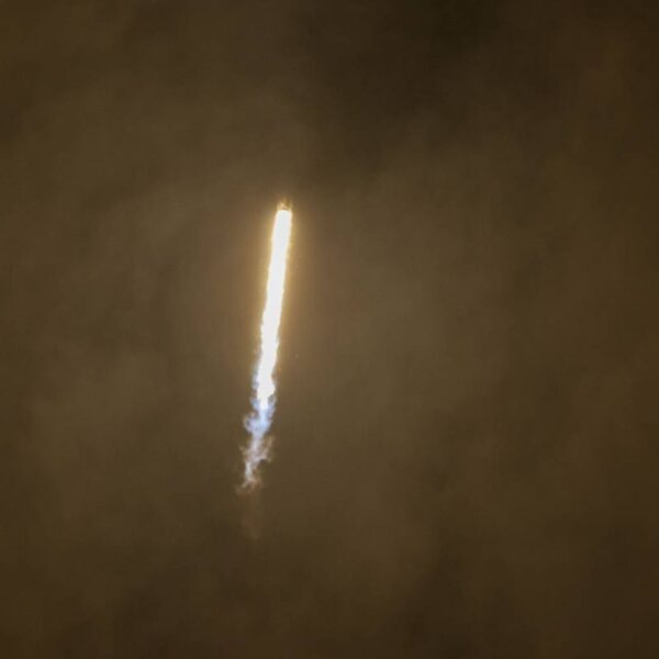 L’ enorme razzo cinese cadrà sulla Terra. Ecco&hellip;