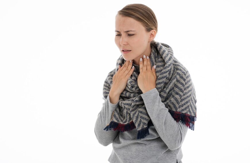 Mal di gola e i rimedi naturali che aiutano