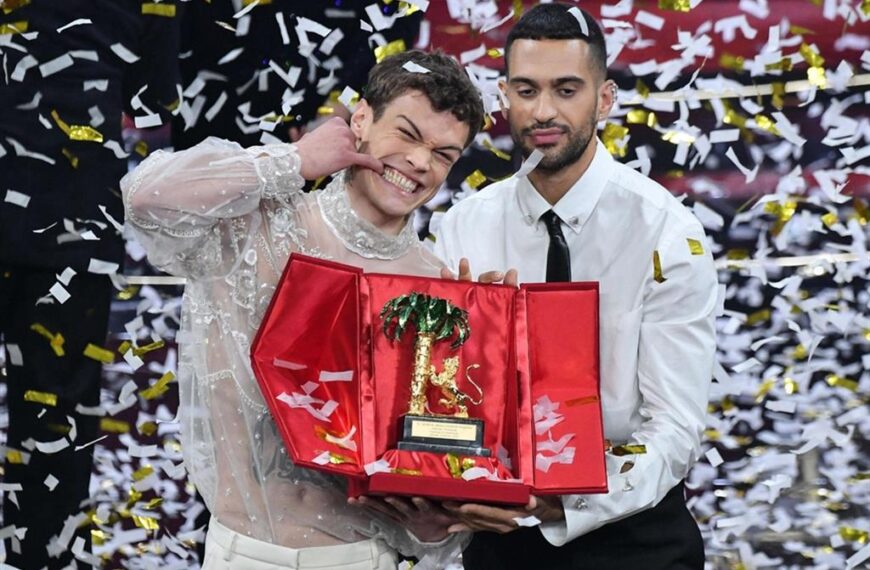 Sanremo 2022, Mahmood e Blanco vincono: il gesto per i fans