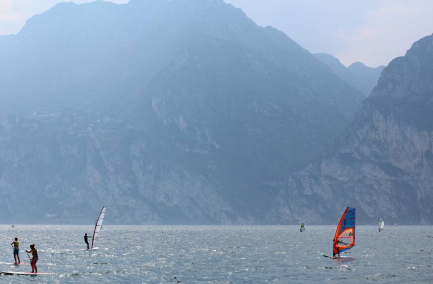 lago di garda surf