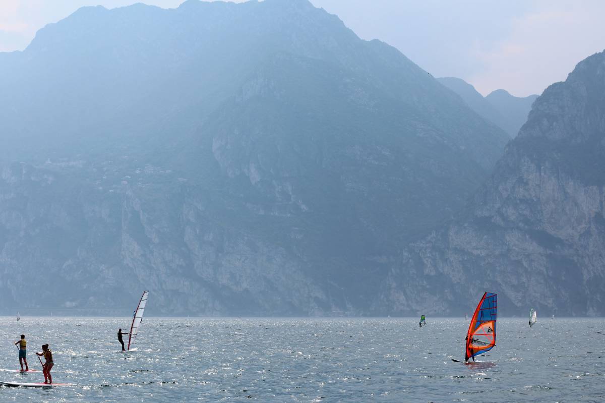 lago di garda surf