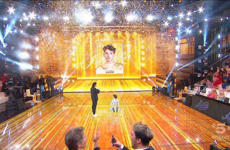 Amici 21, Luigi Strangis vince e conquista!