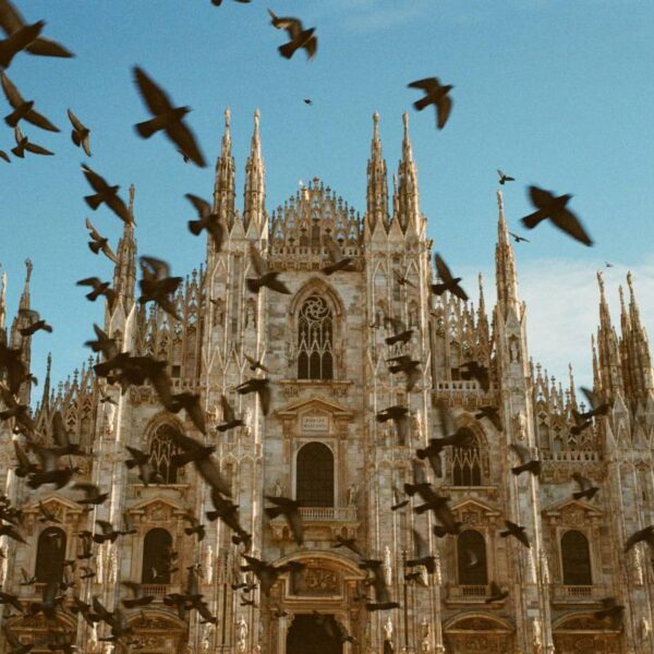 Milano, esplode caricabatterie portatile. Otto studenti feriti