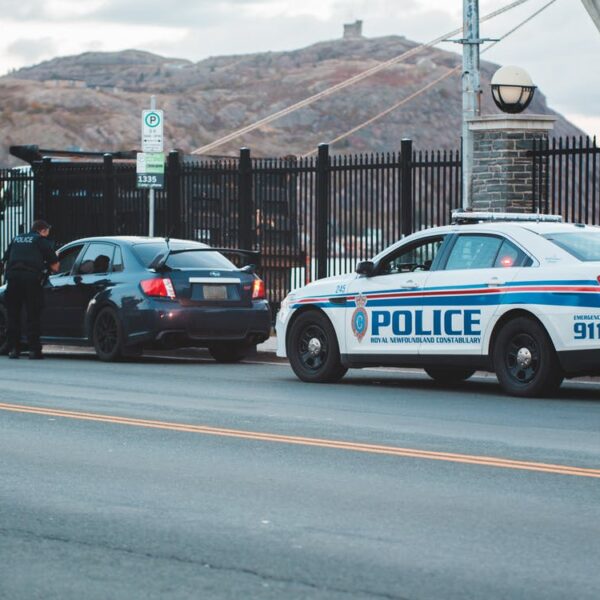 Beccato 14enne alla guida in autostrada