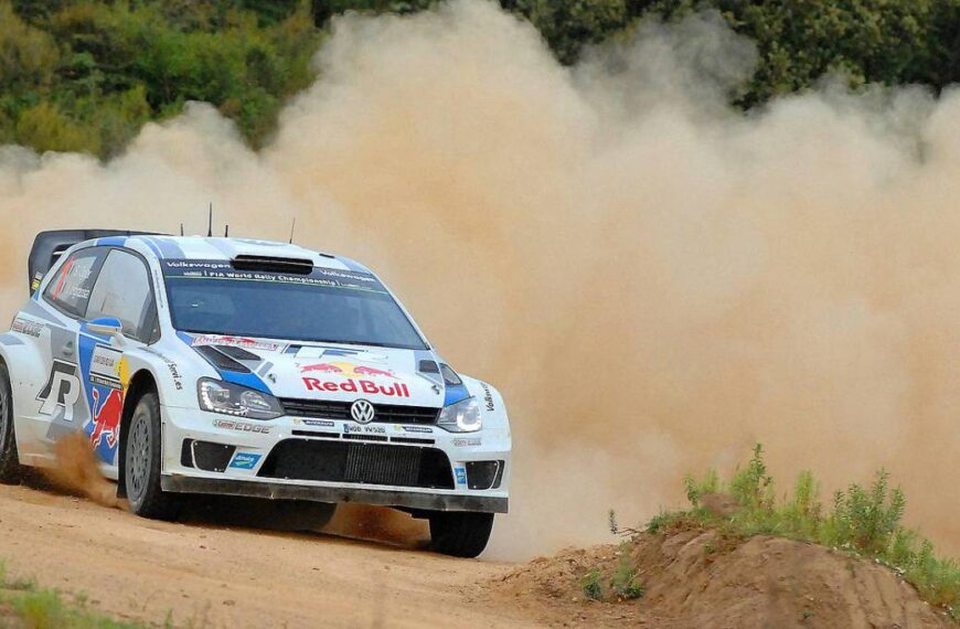 Tragedia durante il rally: pilota si sente male e muore