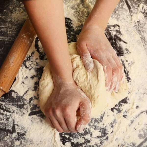 Prepara l’impasto pizza ed aggiungi questo ingrediente, il&hellip;