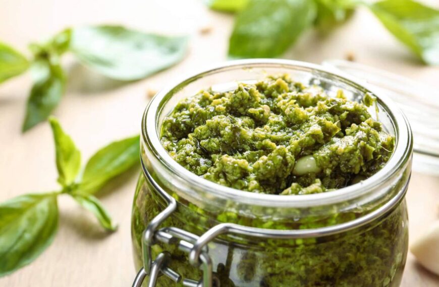 Pesto alla romana: ecco l’ingrediente segreto