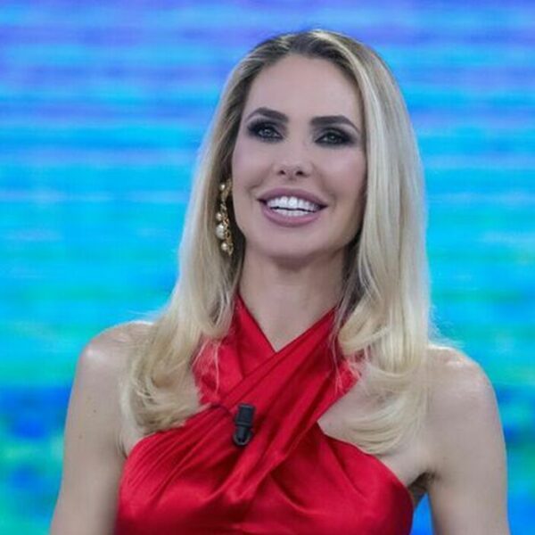 Ilary Blasi esce allo scoperto: prima foto di&hellip;