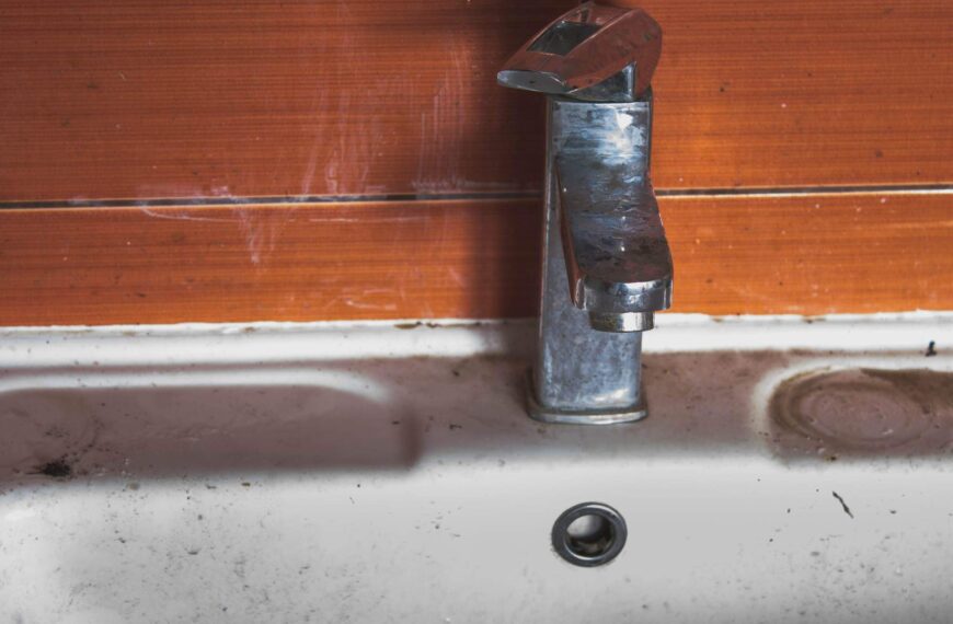 Addio calcare dal rubinetto: usa questo oggetto!