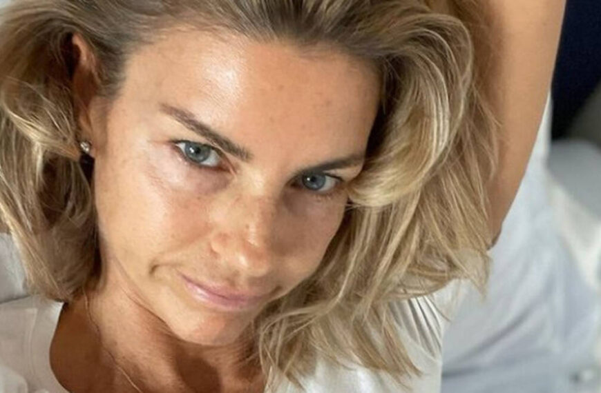 Martina Colombari confessa: “Ecco perchè ho avuto una storia extra- coniugale”