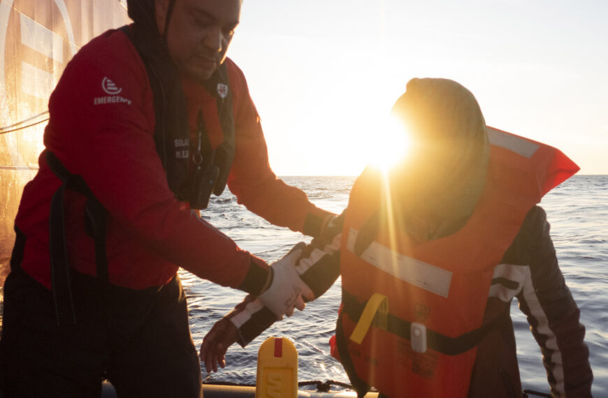 Livorno, sbarcate le 35 persone salvate dalla Life Support Emergency