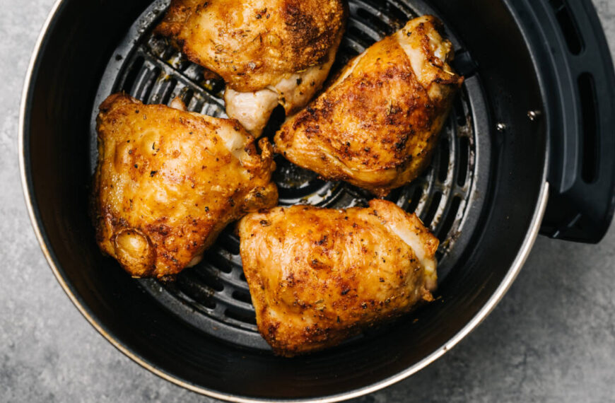 Come riscaldare il pollo in friggitrice ad aria