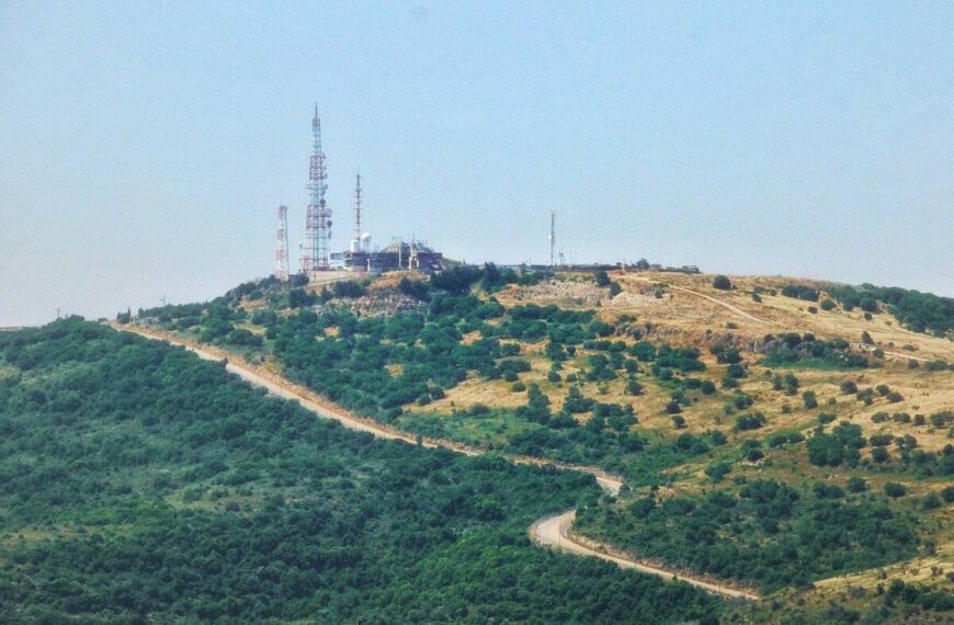 Libano, forze israeliane uccidono tre membri di Hezbollah