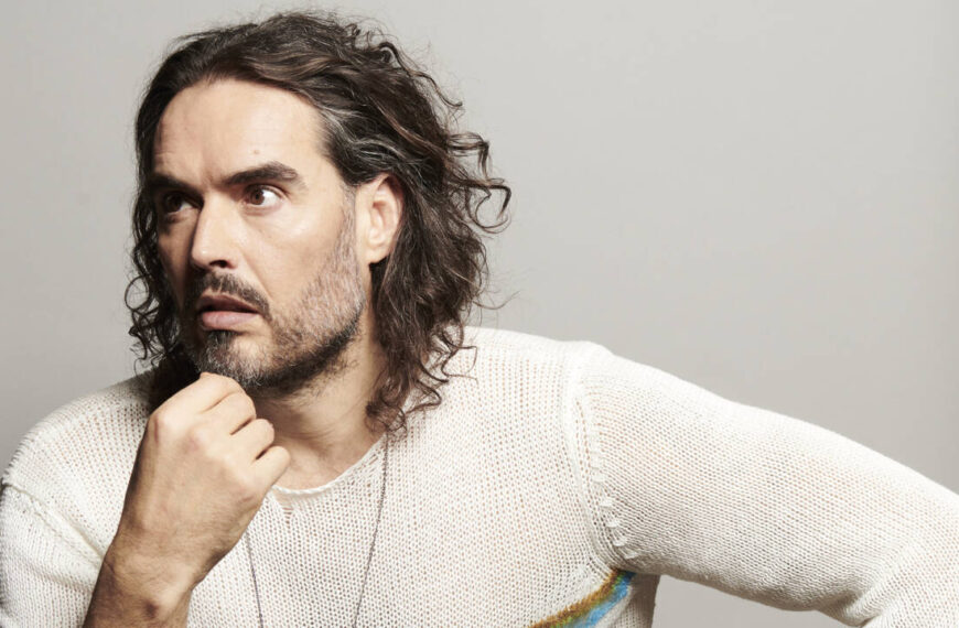 Russel Brand accusato di stupro e violenza sessuale
