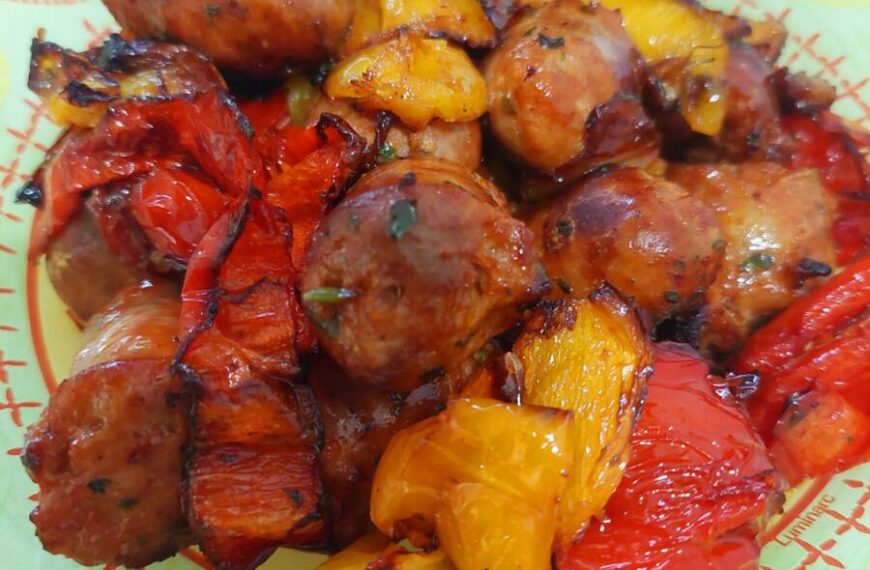 Salsiccia e peperoni in friggitrice ad aria, ecco come farli insieme [ VIDEORICETTA ]