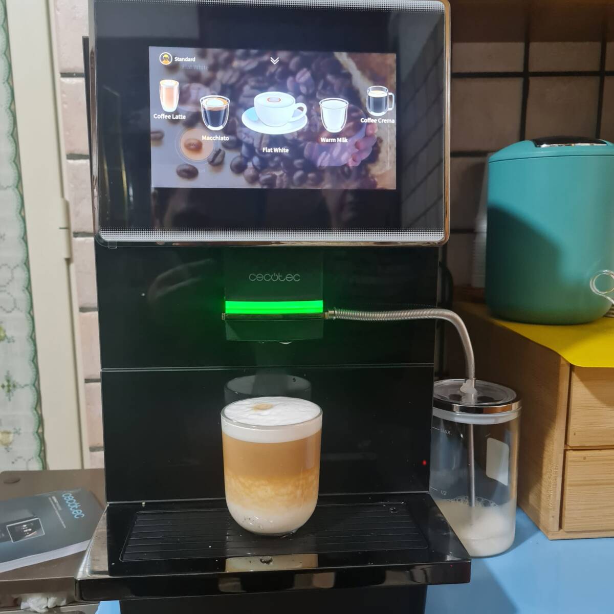 Cremmaet Touch OCS: la macchina da caffè automatica che prepara&hellip;